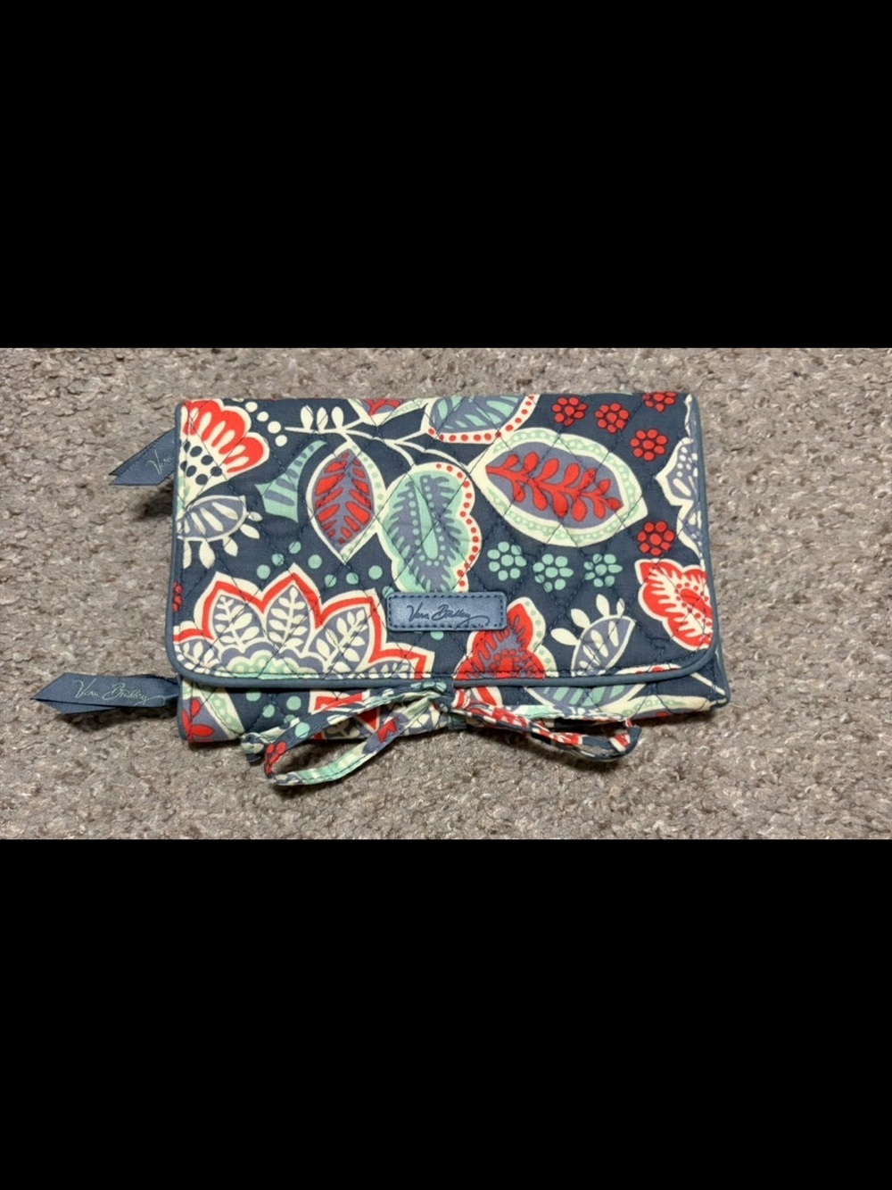 Vera Bradley Floral Quilted Organizer with Coral and Mint Accents